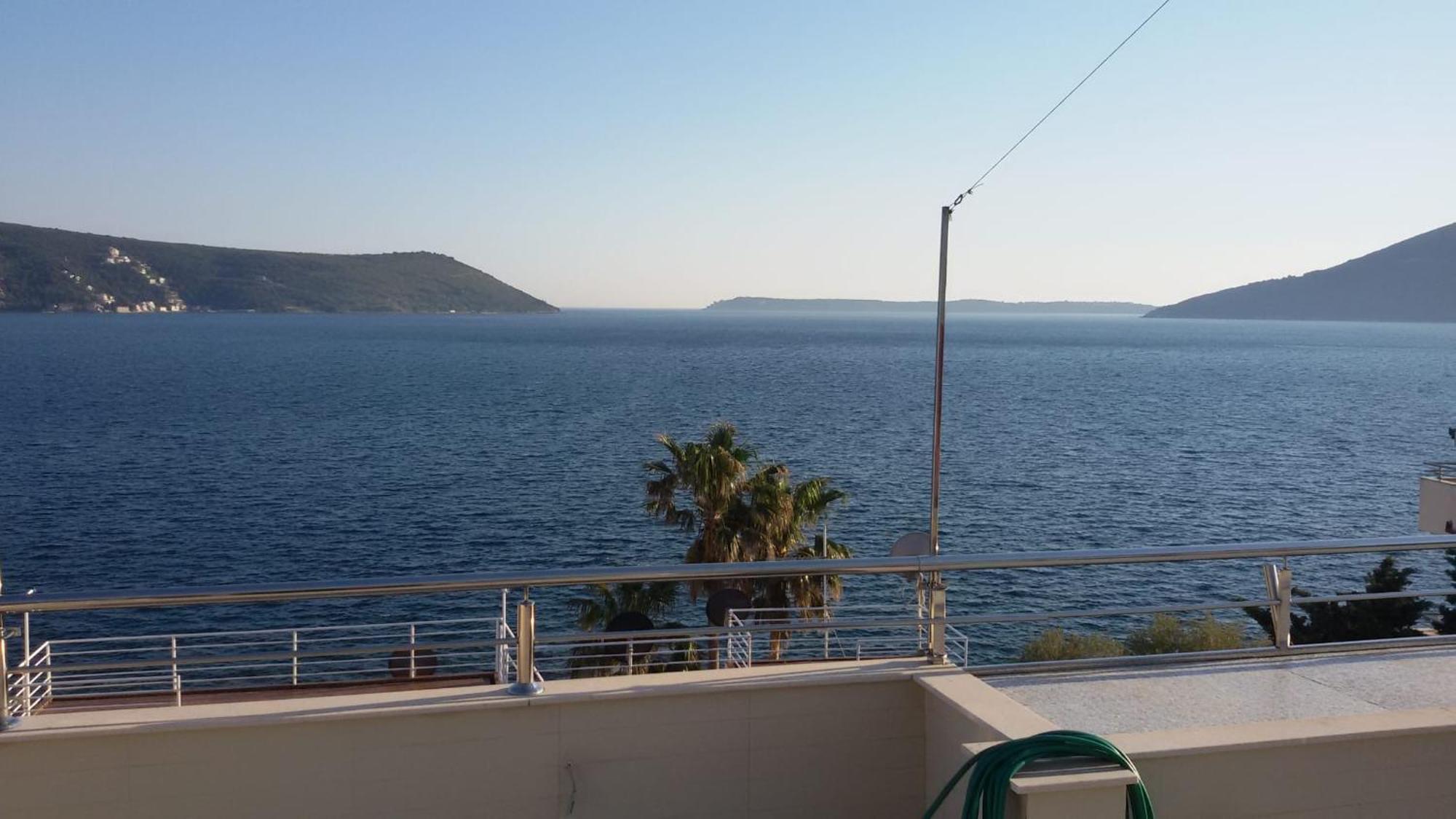Sea View Apartments Herceg Novi Kültér fotó
