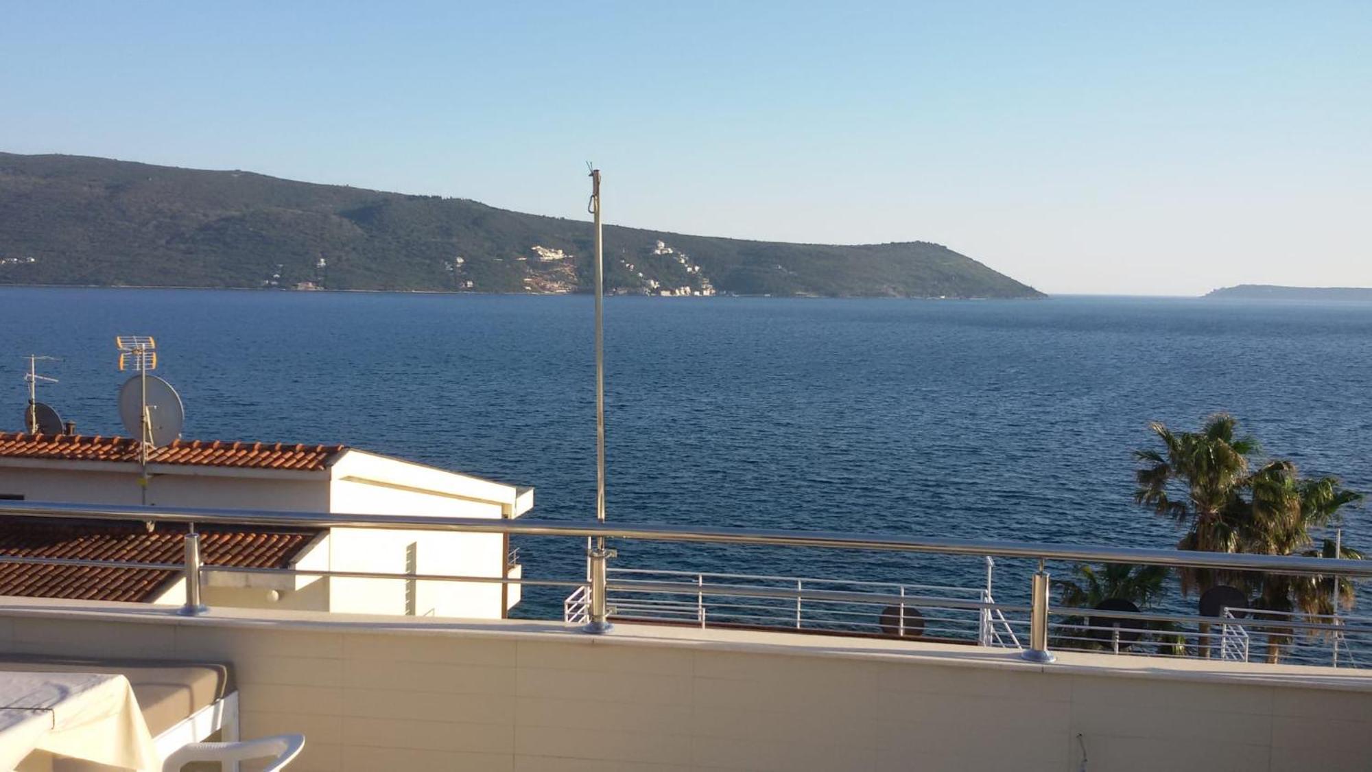 Sea View Apartments Herceg Novi Szoba fotó